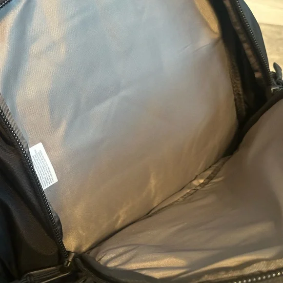 The North Face Unisex Borealis Backpack TNF Black NWOT - Picture 8 of 15